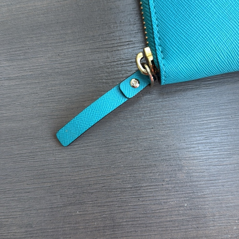 Kate Spade ♠️ Full Size Zip Around Wallet - Picture 2 of 8